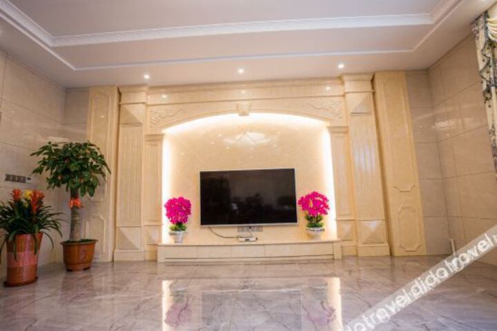 Hotel Interior 22 of 36