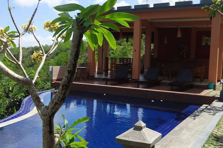 Pool 12 of 26