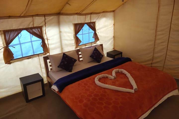 Room 3 of 5