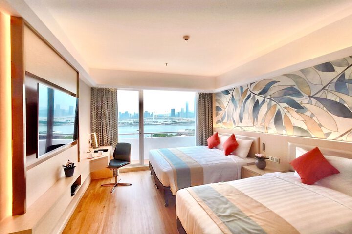 Room 27 of 63