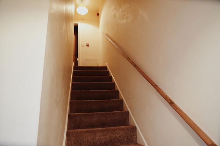 Room 28 of 95