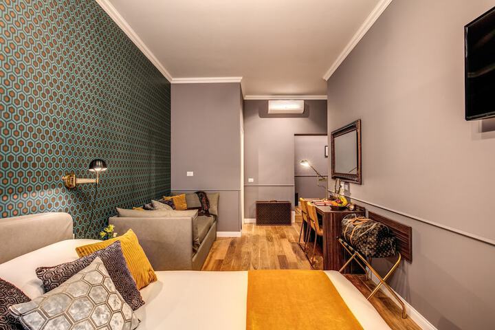 Room 42 of 115