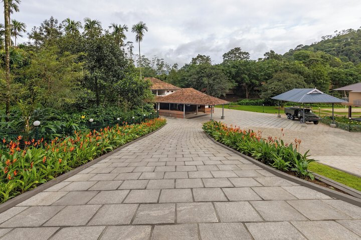 Property Grounds 33 of 47
