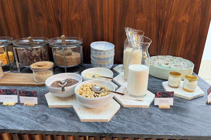 Breakfast/Coffee Service 109 of 121