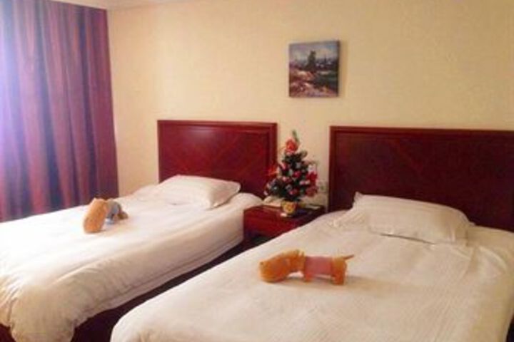 Room 14 of 27