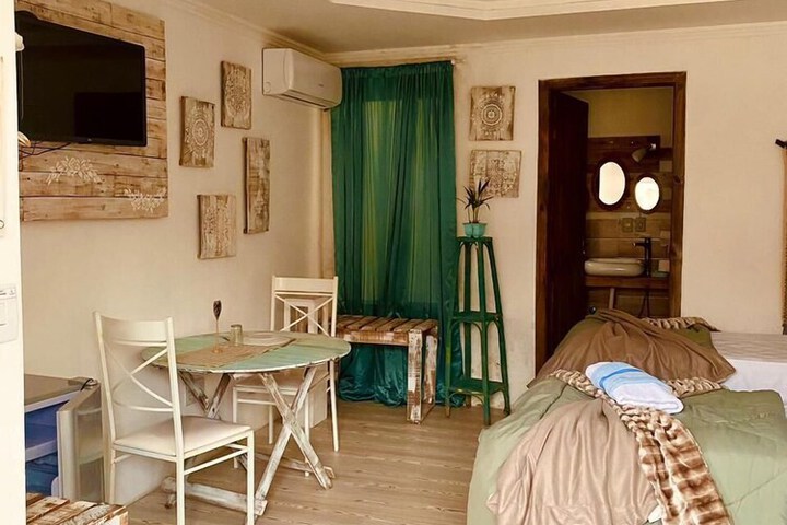 Room 48 of 70