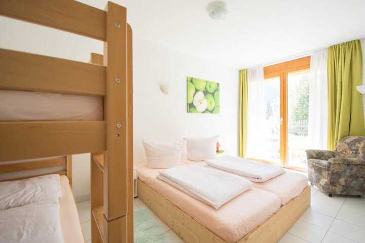 Room 3 of 33