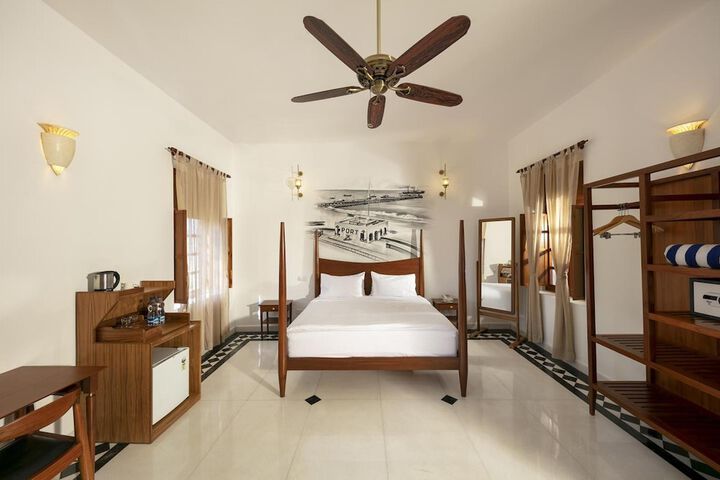 Room 7 of 26