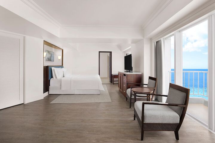 Room 10 of 122