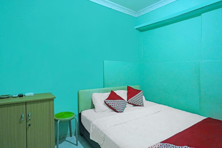Room 8 of 23