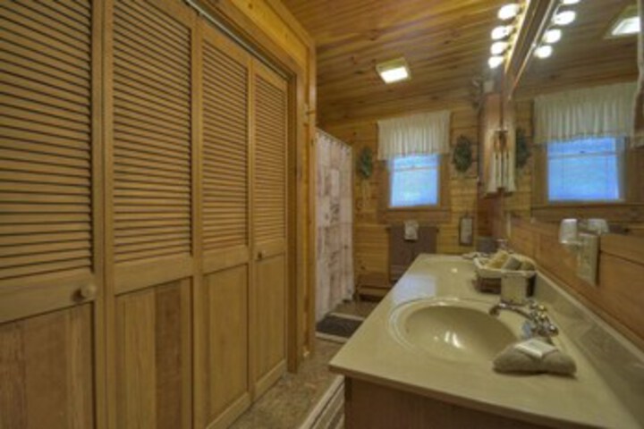 Room 8 of 35