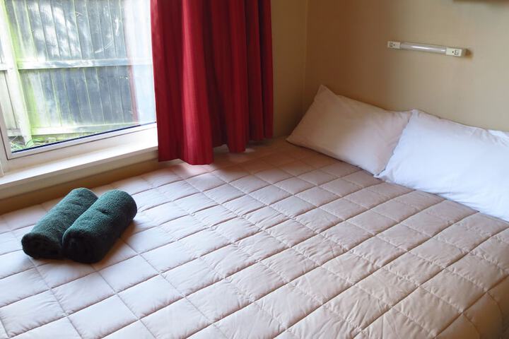 Room 11 of 36