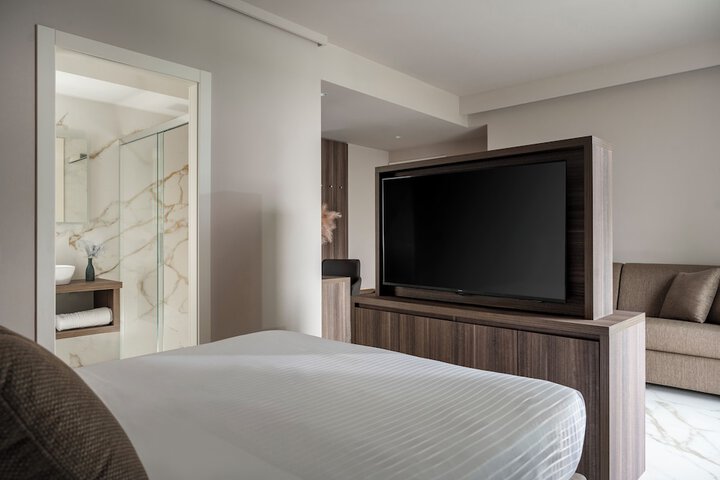 Room 10 of 41