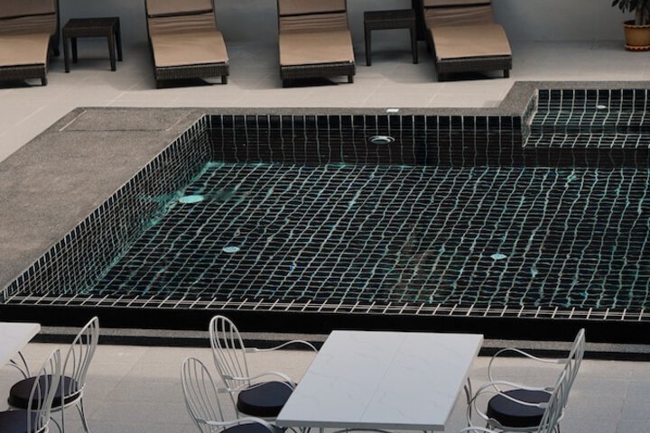 Pool 41 of 54