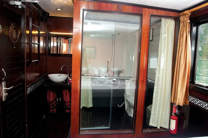 Room 4 of 22