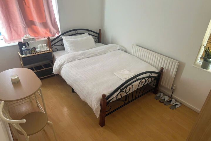 Room 9 of 19