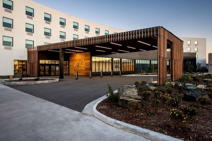 Wyndham Garden Winnipeg Airport in Winnipeg, MB