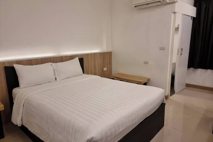 Room 20 of 44