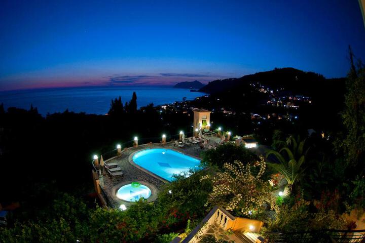 Dinas Paradise