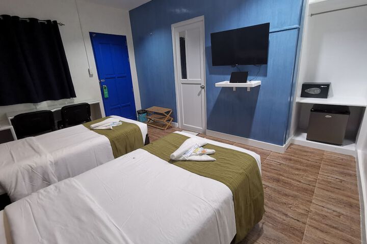 Room 12 of 125
