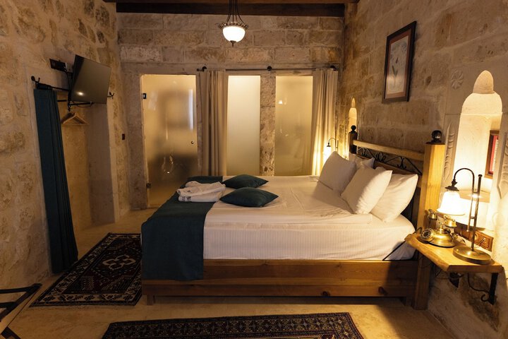 Room 45 of 116