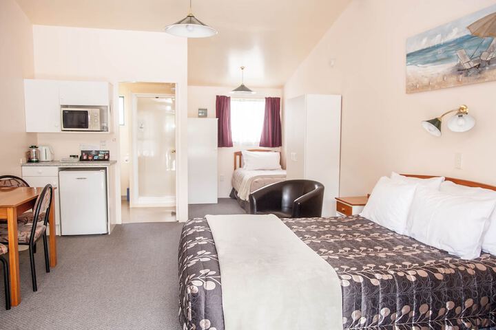 Room 4 of 26