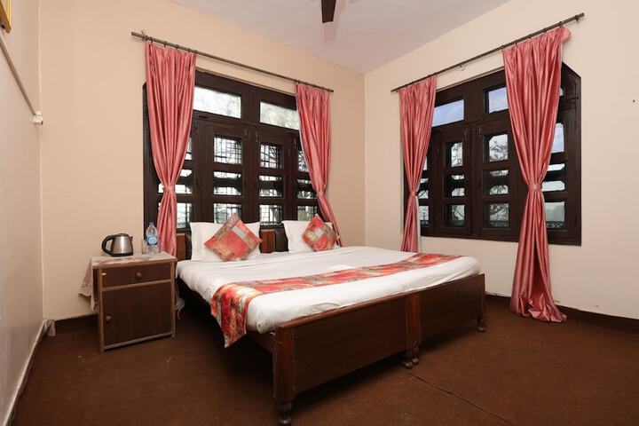 Room 3 of 15