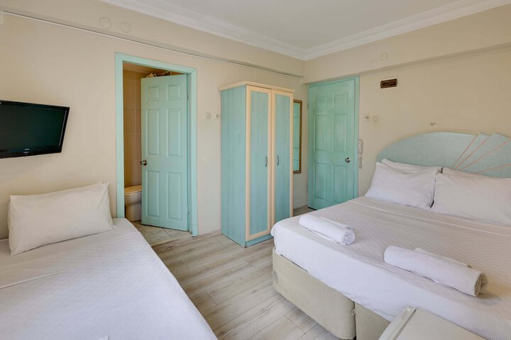 Room 29 of 102