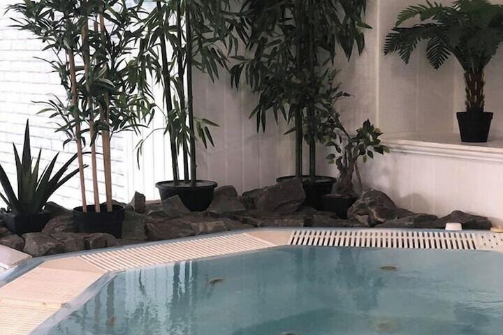 Spa 20 of 37