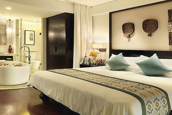 Room 12 of 35