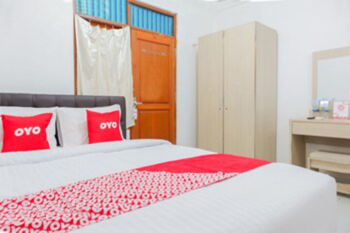 Room 27 of 37