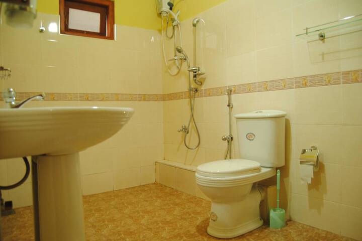 Room 13 of 17