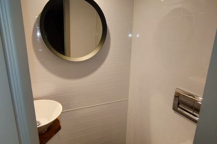 Room 35 of 52