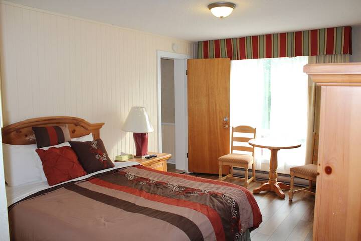 Room 11 of 27