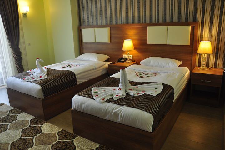 Room 5 of 24