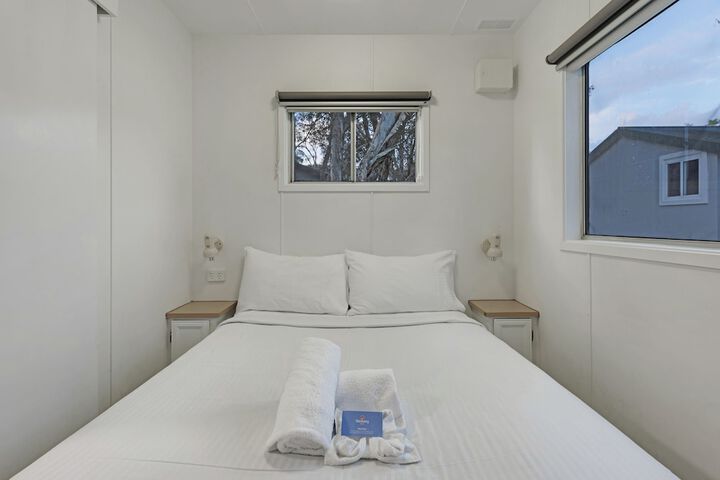 Room 3 of 94