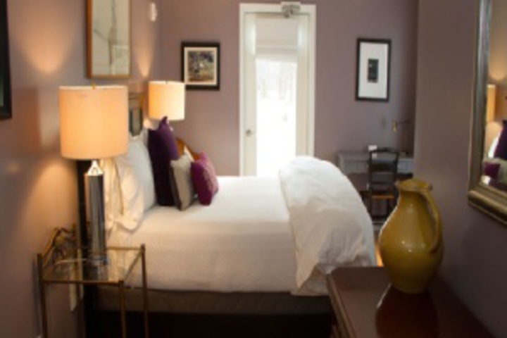 Room 381 of 396