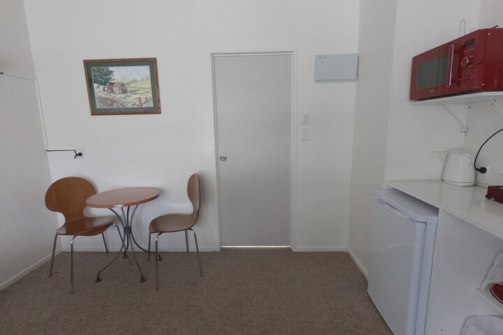 Room 3 of 67