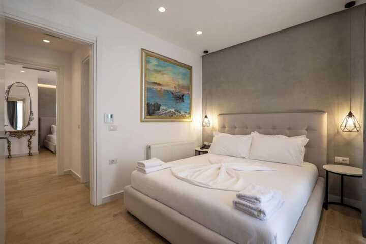 Room 32 of 91
