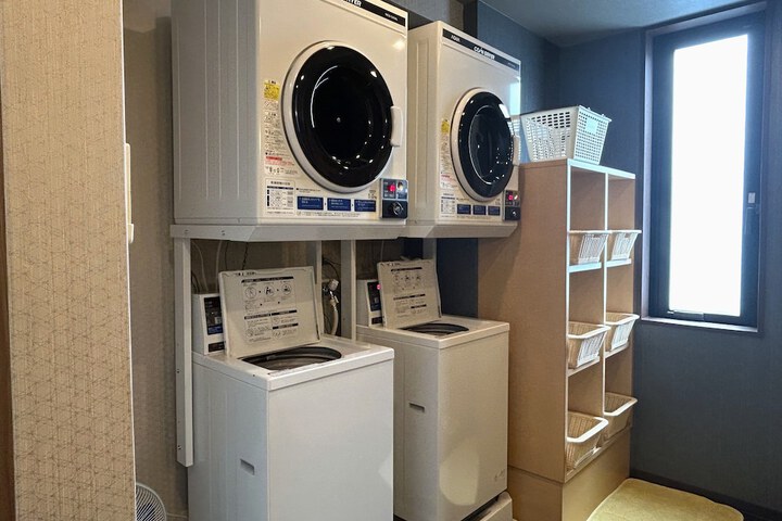 Laundry 14 of 34