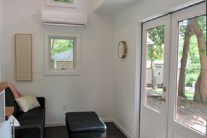 Room 179 of 204