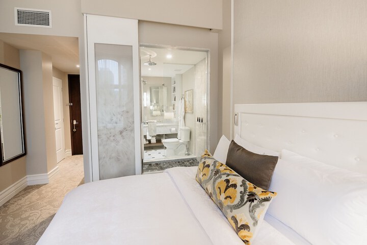 Room 50 of 169
