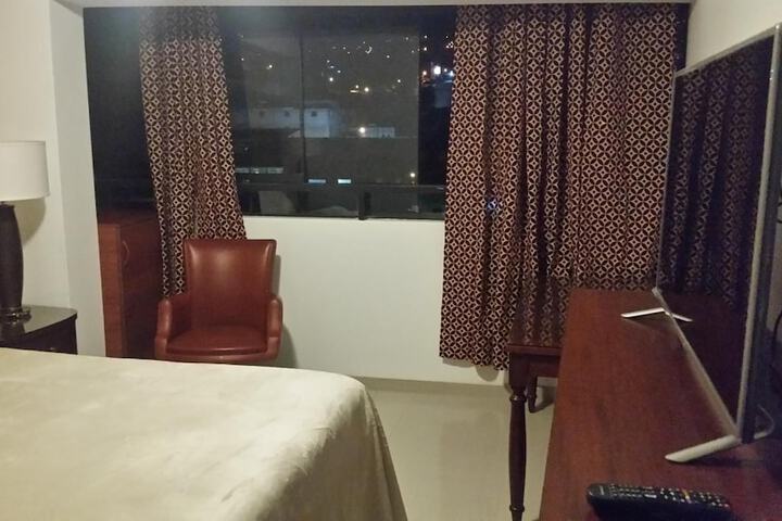 Room 17 of 35
