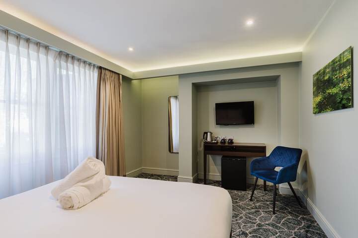 Room 114 of 263