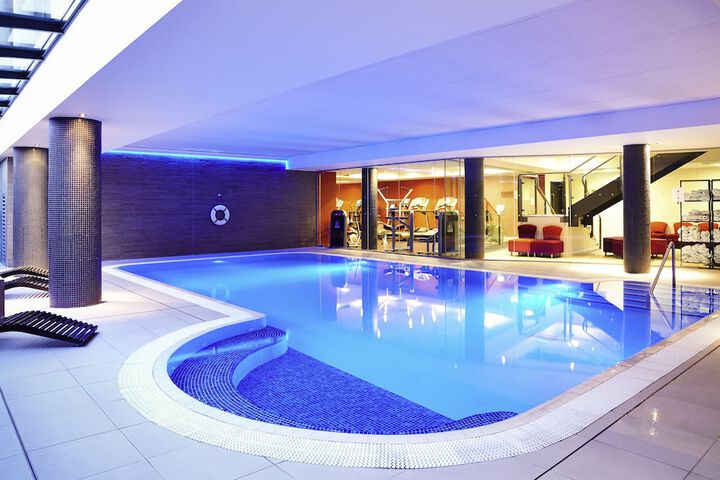 Pool 44 of 131