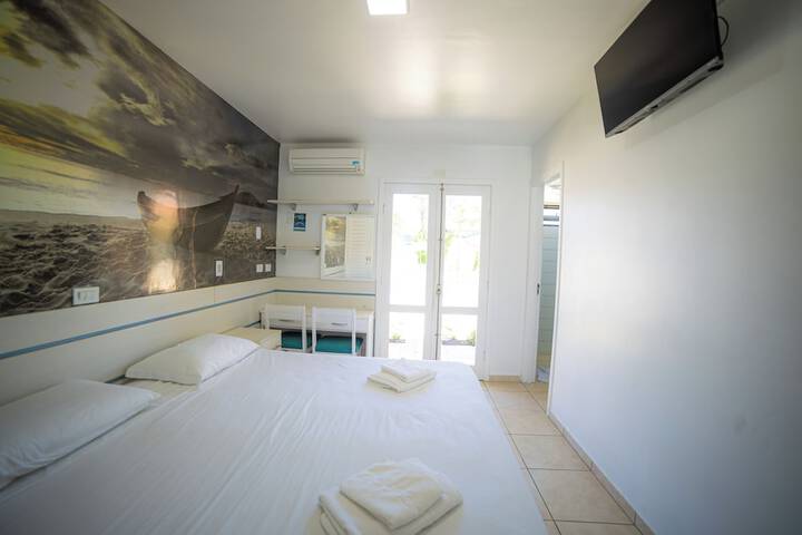 Room 8 of 20