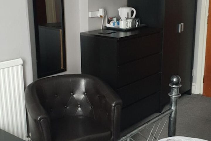 Room 8 of 51