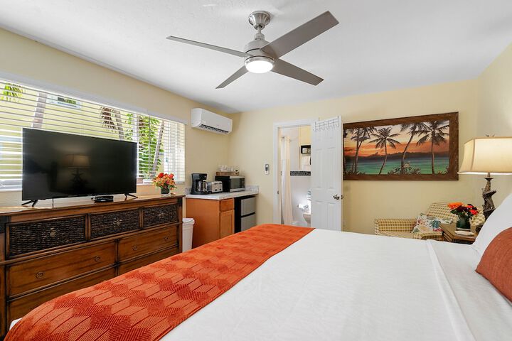 Room 6 of 44