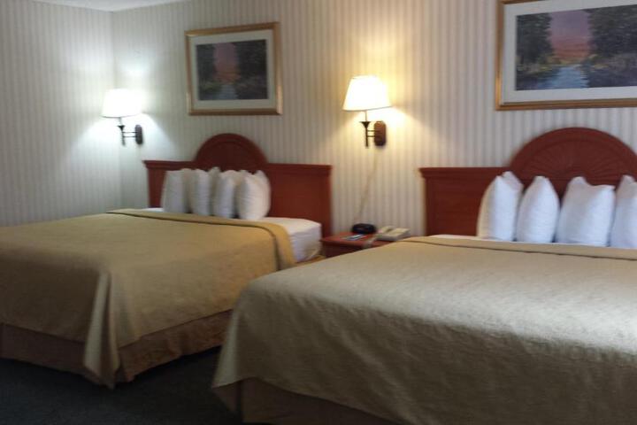 1 Double Bed Accessible (16 of 20)