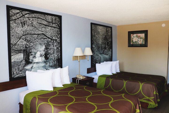 2 Double Beds (2 of 9)